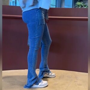 Blue stretchy pants